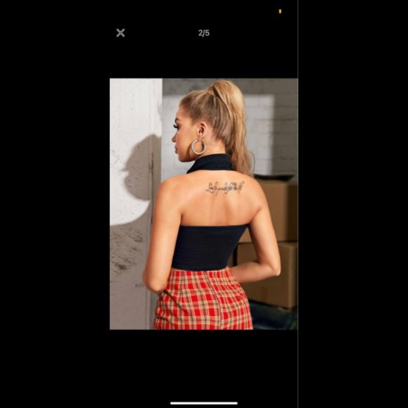 Half placket rib-knit slim halter top - Picture 3 of 3